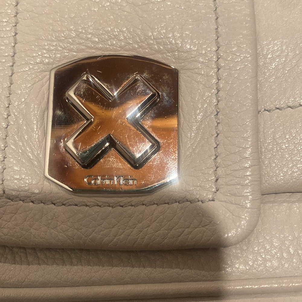 Calvin Klein wristlet wallet - Picture 2 of 7